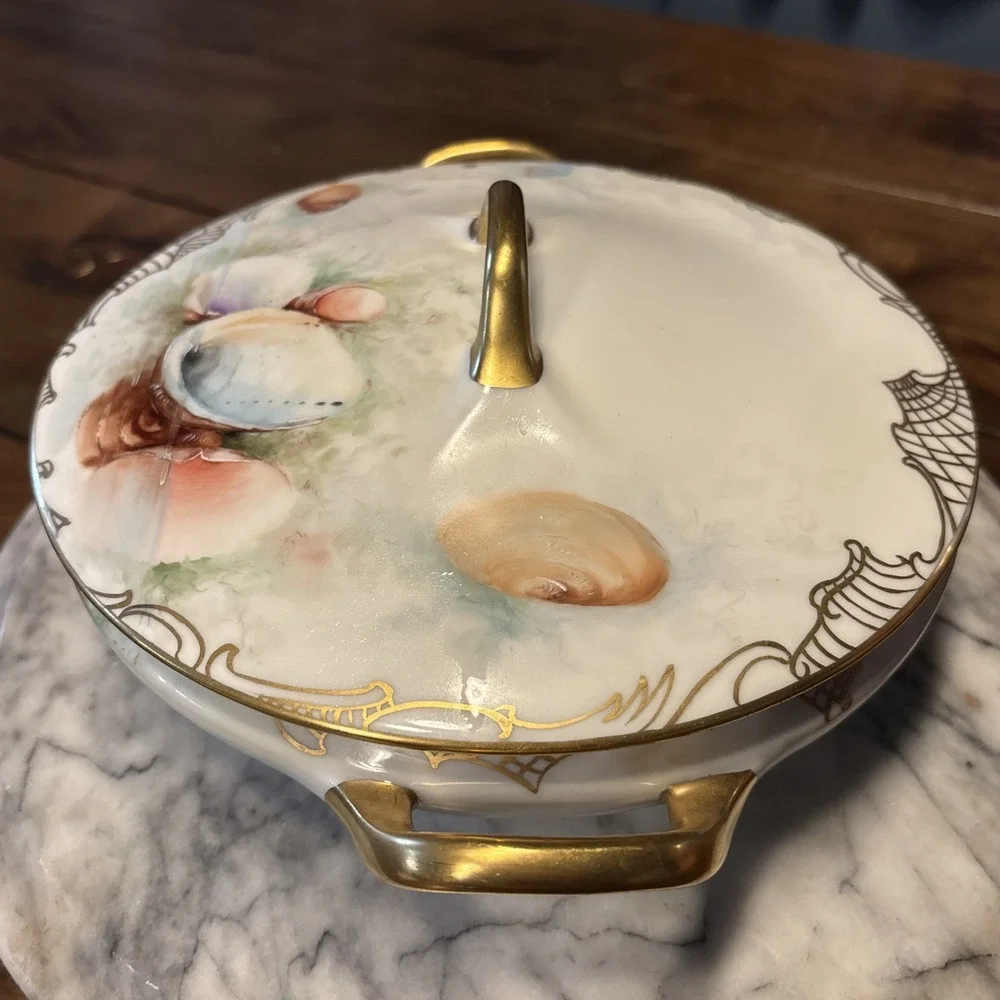 VTG Bavaria Favorite Hand Painted Round Covered Serving Vegetable Dish 8